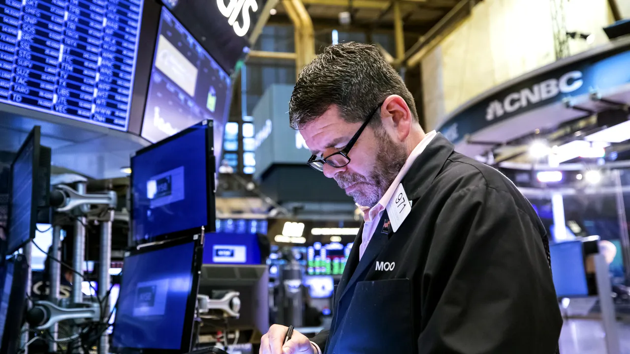 Indicele S&P 500 atinge un nivel record, după ce Rezerva Federală a redus dobânzile cu 0,5%