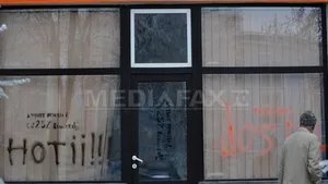 Sediul PDL din Bistriţa a fost vandalizat - FOTO