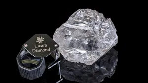 Un diamant spectaculos, cel mai mare din ultimul secol, descoperit în Botswana - FOTO