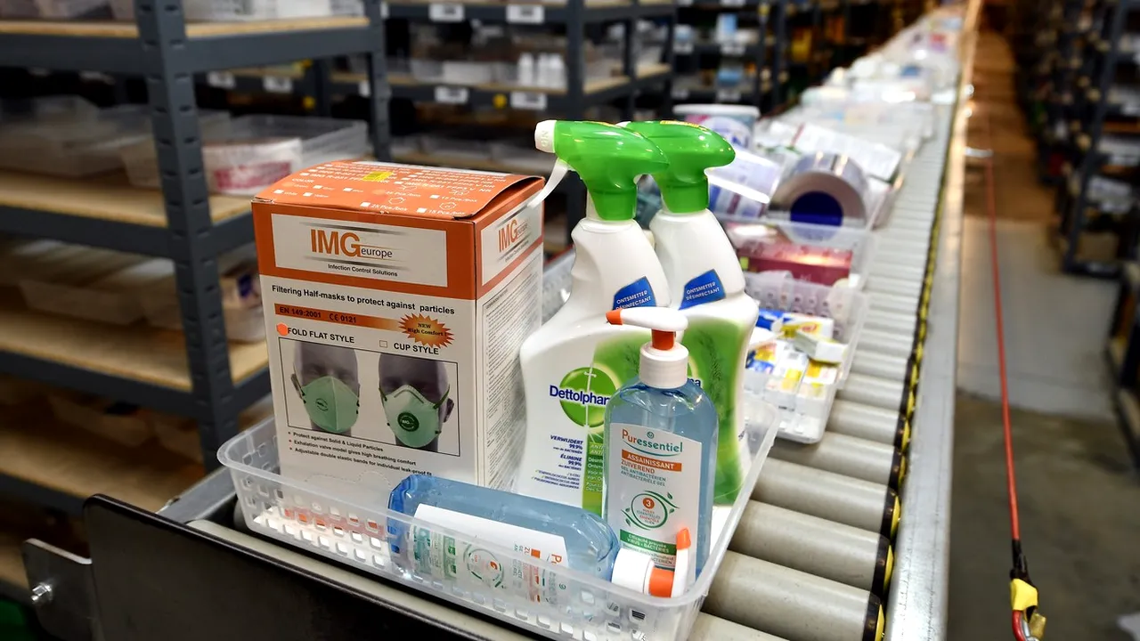 Război declarat comercianţilor necinstiţi. Măsurile UE împotriva produselor înşelătoare din mediul online