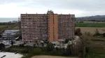 Hotel House din Porto Recanati, „ghetoul vertical” din Italia unde trăiesc aproape 2.000 de migranți