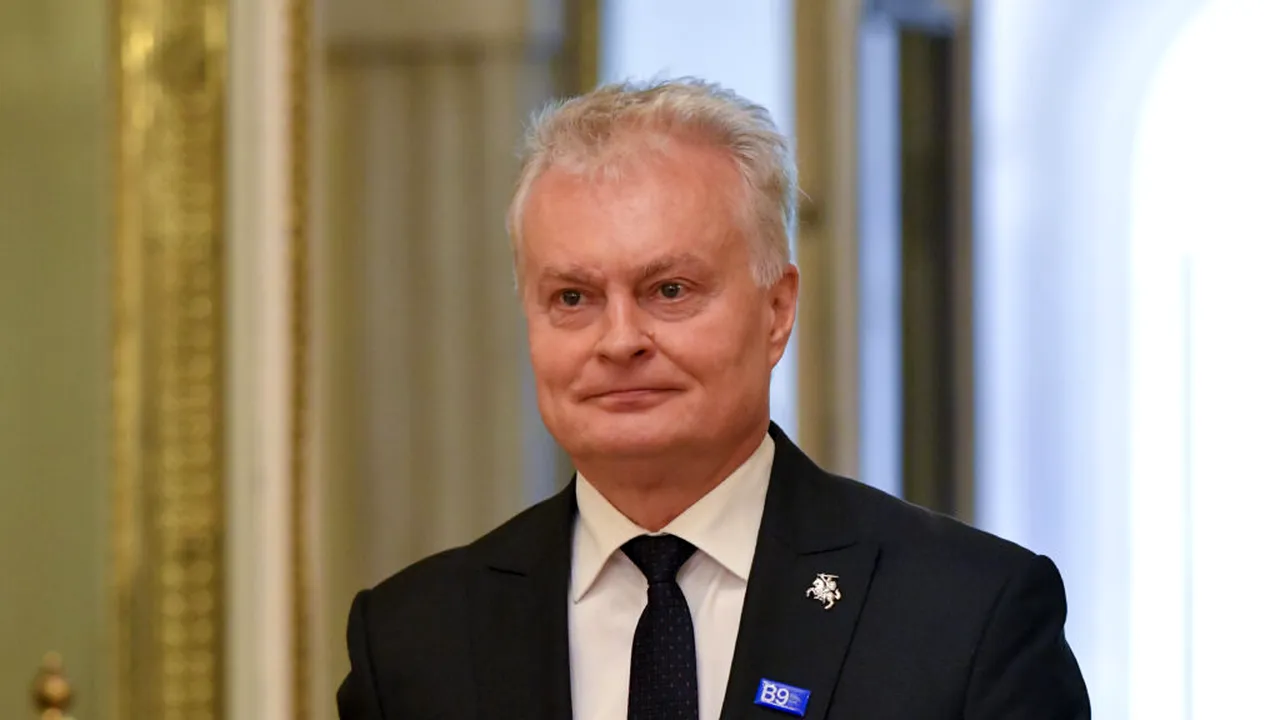 Președintele Lituaniei a ajuns la Kiev înainte de Ziua Independenței. Nausėda se întâlnește cu Zelenski