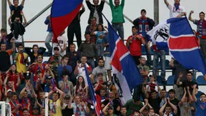 Fani stelişti ce aveau interdicţie pe stadioane, descoperiţi în tribune la Astra - Steaua