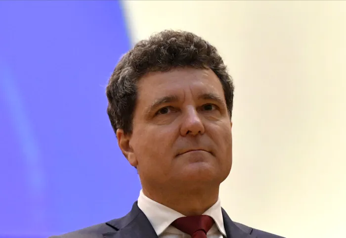 Nicușor Dan contestă la CCR legea care pedepsește cu închisoarea promovarea ideilor legionare. Președintele României consideră că textul este prea vag și poate fi interpretat abuziv