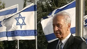 Fostul preşedinte israelian Shimon Peres, spitalizat din nou, la zece zile după un atac de cord