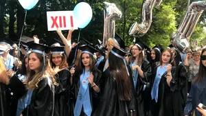 Reportaj din ULTIMA zi de liceu. 