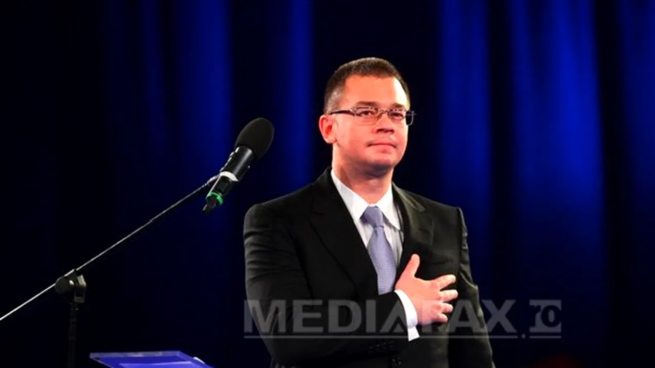 Convenţia Naţională a partidului Forţa Civică: Mihai Răzvan Ungureanu, ales preşedinte al partidului - FOTO