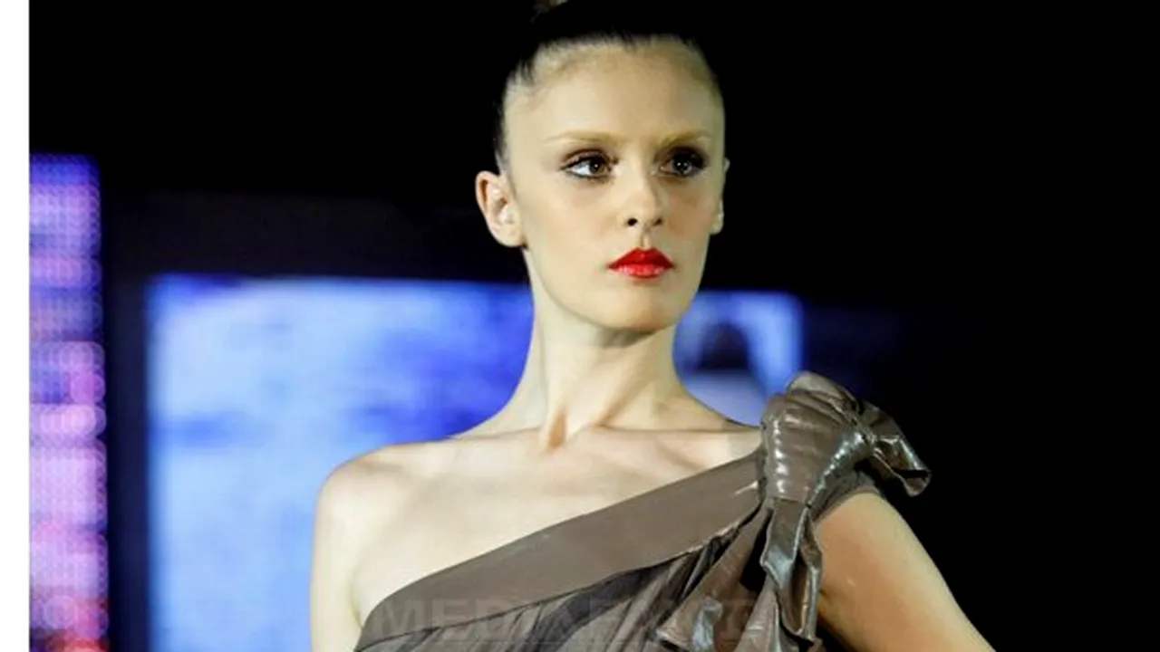 Designerii români îşi vor expune colecţiile de modă în pavilionul României de la Expo Shanghai