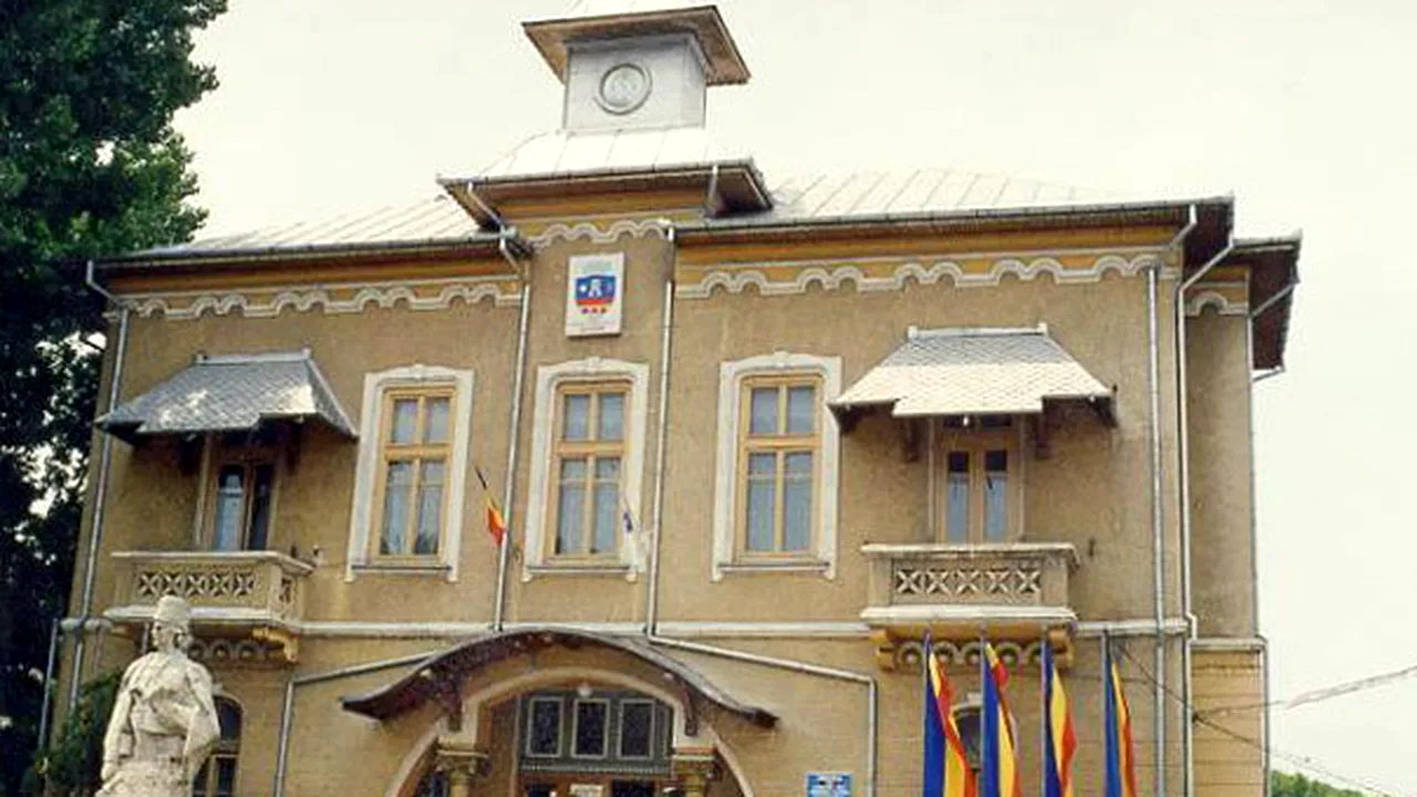 Slatina: Viceprimarul Dan Bălăşescu, desemnat primar interimar în urma demisiei lui Darius Vâlcov