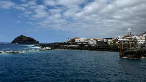A învins Santorini și Mykonos. Insula desemnată cea mai bună pentru vacanța de vară