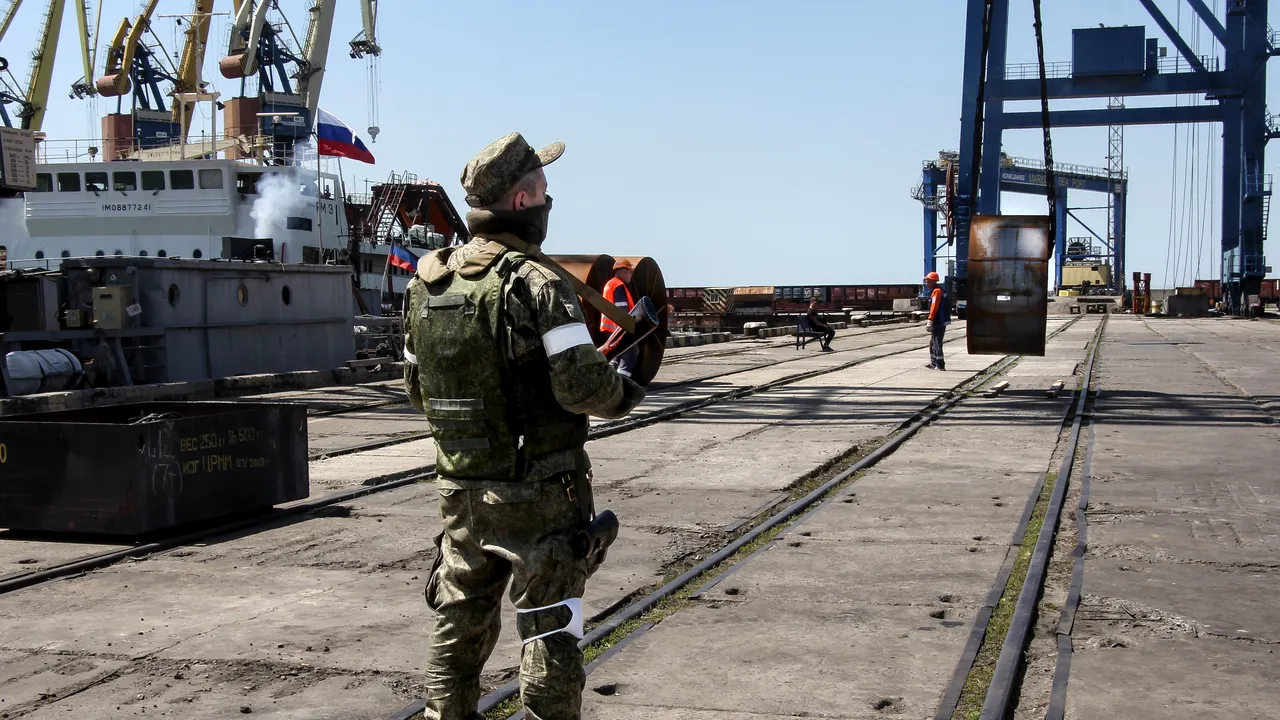 Războiul din Ucraina, ziua 102. Rusia a început să folosescă portul cucerit din  Mariupol / Forţele ruseşti aruncă în aer podurile de peste râul Doneţ pentru a împiedica Ucraina să aducă întăriri militare şi să livreze ajutoare civililor din oraşul Severodoneţk / Explozii la Kiev, bombe în Donbass / NATO îşi începe exerciţiile în Marea Baltică