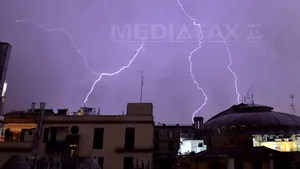 Furtuni violente în Turcia, soldate cu cinci morţi şi peste 100 de răniţi