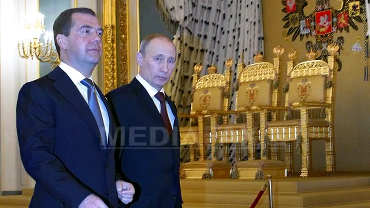 Dmitri Medvedev anunţă un tandem la putere pentru mult timp împreună cu Vladimir Putin