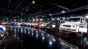 Țiriac Collection, locul unde tot mai mulți pasionații de automobile din întreaga lume vin să descopere modele auto legendare (P)