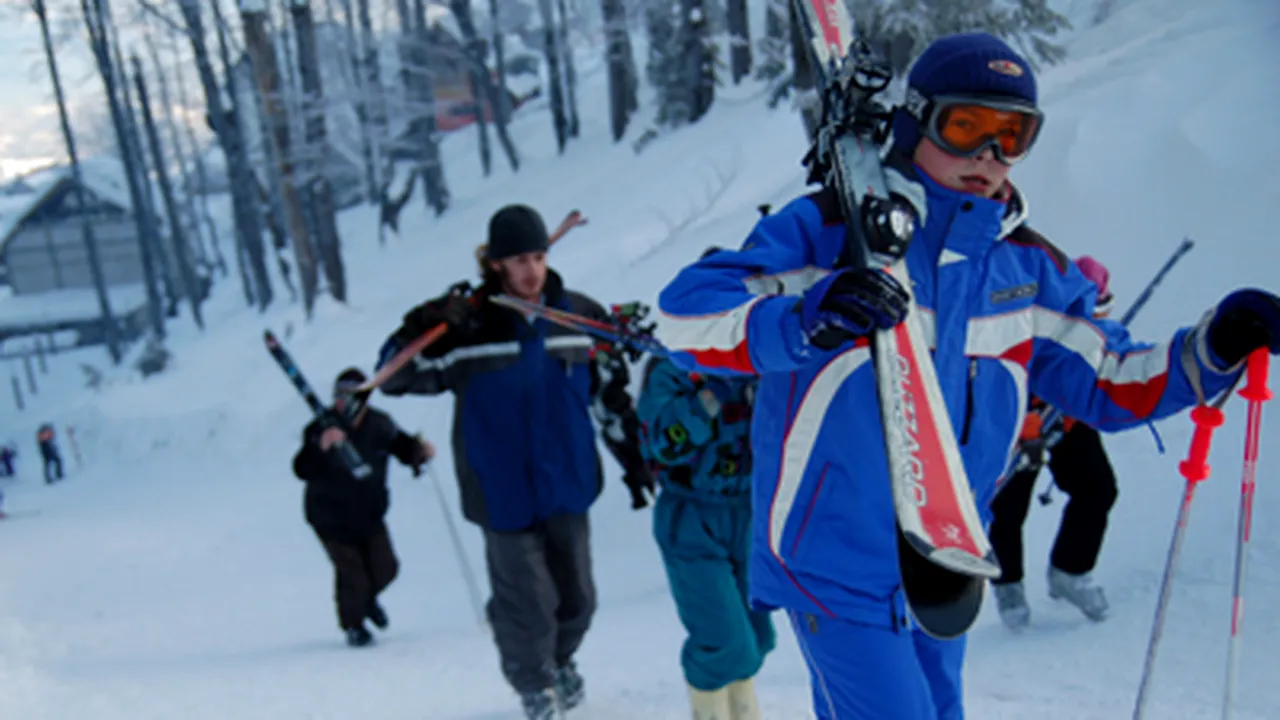 Pârtiile din Sinaia şi Buşteni sunt practicabile în week-end