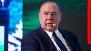 MONITORUL APĂRĂRII | Interviu cu generalul Charles Wald: Rusia foloseşte energia ca instrument politic/ România nu trebuie să depindă de altcineva în privinţa resurselor energetice