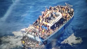 Ambarcaţiune scufundată în Grecia, Bilanţul morţilor a ajuns la 78, iar numărul dispăruţilor este greu de calculat / Specialişti: Ar putea fi cea mai mare tragedie din Mediterană