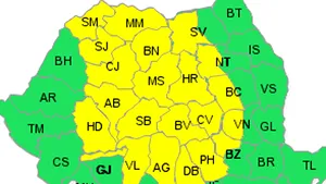 Cod galben de ploi pentru 22 de judeţe, de luni seară până marţi seară
