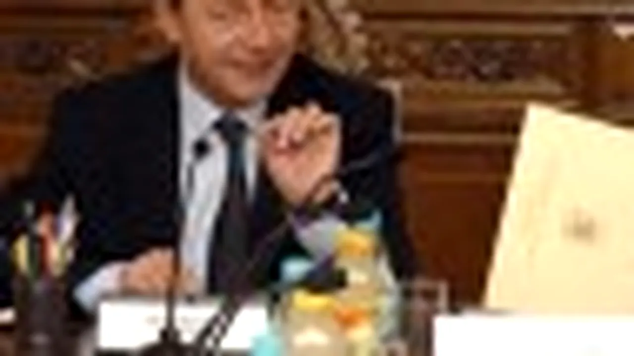 Romanian Pres Deplores Alleged Media Campaign Against Govt