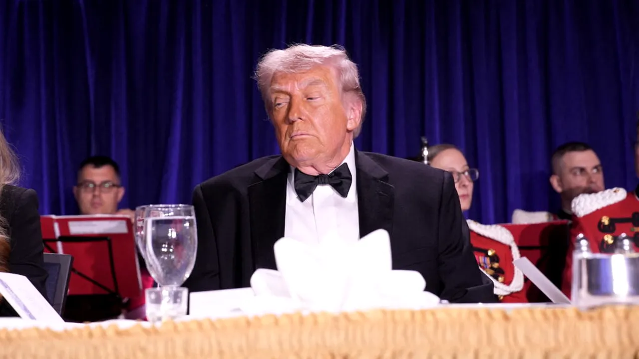 „Spectacolul trebuie să continue”: Trump se întoarce la Cina Corespondenților la trei luni de la atacul armat