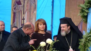 Băsescu a primit în dar de la Patriarhul Daniel o icoană cu Sf. Dimitrie