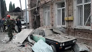Conflictul din Nagorno-Karabah. Al doilea oraş ca mărime al Azerbaidjanului a fost atacat de forţele armene