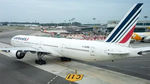 Grevă a controlorilor de trafic aerian. Zborurile pe mai multe aeroporturi din Franţa, afectate