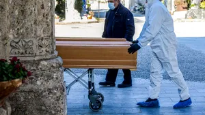 STUDIU: 99% din oamenii care au murit de coronavirus în Italia sufereau şi de alte boli