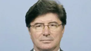 Senatul ia măsuri de austeritate: renunţă la două autoturisme