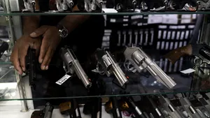 Adevărat arsenal de război. Autorităţile din Statele Unite au confiscat un număr record de arme de foc pe aeroporturi în 2022