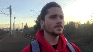 VIDEO | Mărturia unui călător din trenul lovit de marfar în Ploieşti: Multă lume ţipa, mulţi au ieşit afară