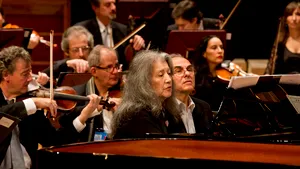 Celebra pianistă Martha Argerich, decorată de statul român