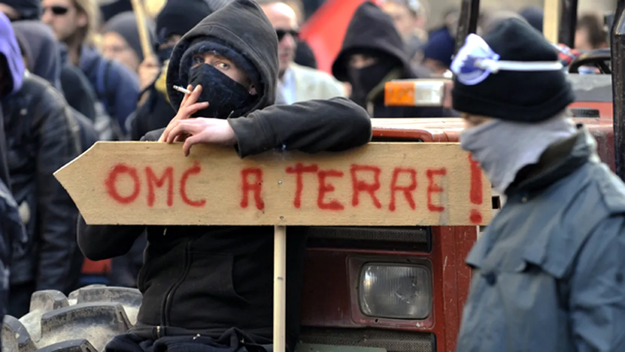 Geneva: Violenţe şi jafuri în timpul unei manifestaţii împotriva OMC