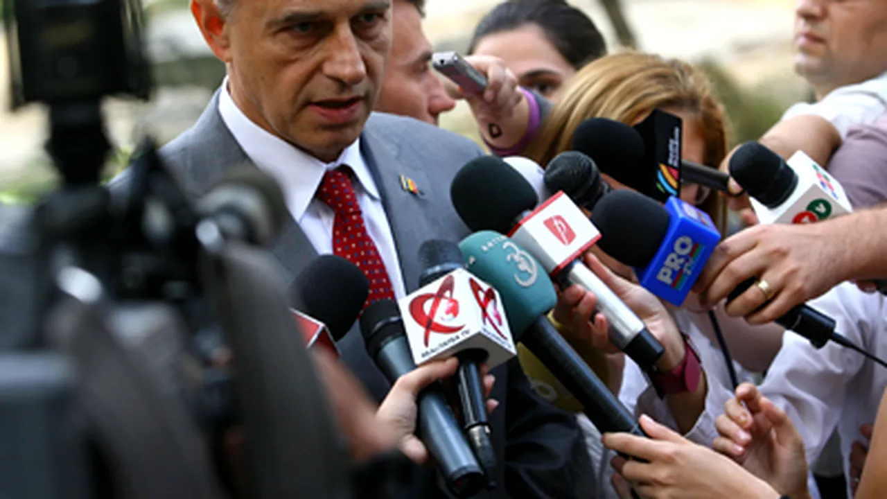 Geoană: Cea mai bună soluţie ar fi un Guvern format de tehnocraţi