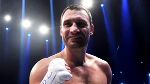 Vitali Klitschko şi-a suspendat antrenamentele, după arestarea Iuliei Timoşenko. Pugilistul se întoarce la Kiev pentru a 