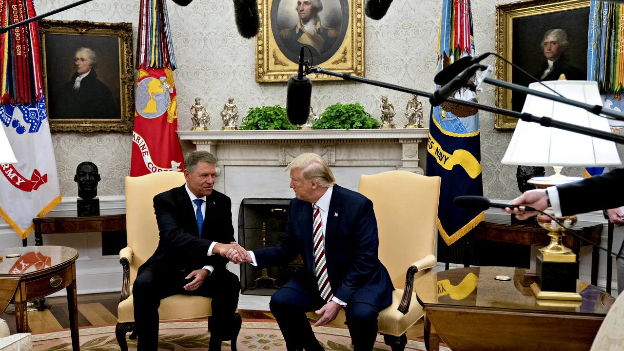 Klaus Iohannis, despre înzestrarea armatei: Preşedintele Trump este de părere că 2% din PIB este puţin