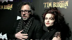 Actriţa Helena Bonham Carter şi regizorul Tim Burton s-au despărţit