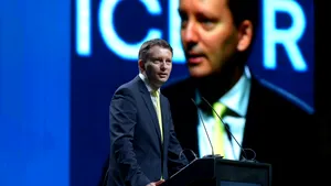 Eurodeputat: Miza alegerilor din mai, liberi și prosperi ca în UE sau săraci și captivi ca în Rusia