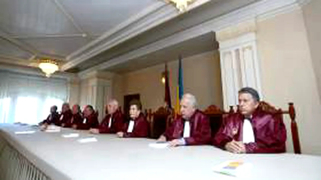 CC amână din nou judecarea sesizării PDL privind Regulamentul Camerei