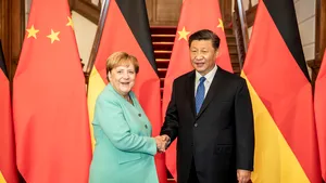  În relaţia dintre UE şi China ”interesul poartă fesul”. Negocierile economice se reiau, în ciuda tensiunilor diplomatice