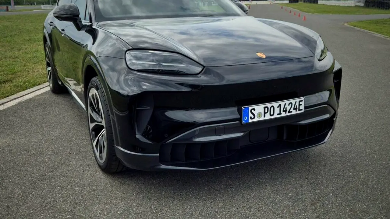 Noul Porsche Cayenne Electric a fost prezentat în România / SUV-ul electric promite până la 644 km autonomie și încărcare în mai puțin de 16 minute