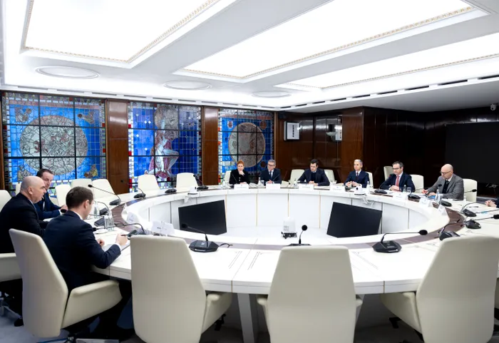 ECONOMIC Mediul de afaceri cere eliminarea impozitului minim pe cifra de afaceri. Variantele propuse de premier