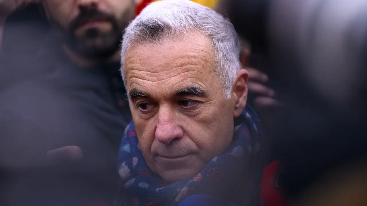 Propagandă şi pe Facebook, nu doar pe TikTok. 25 de pagini de Facebook îl promovau pe Călin Georgescu şi o atacau pe Elena Lasconi