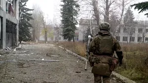 Rusia intensifică atacurile la Pokrovsk în regiunea Donețk, avertizează comandantul forțelor armate