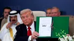 Donald Trump critică revista Time pentru felul în care arată pe copertă: „Cea mai proastă poză din toate timpurile”