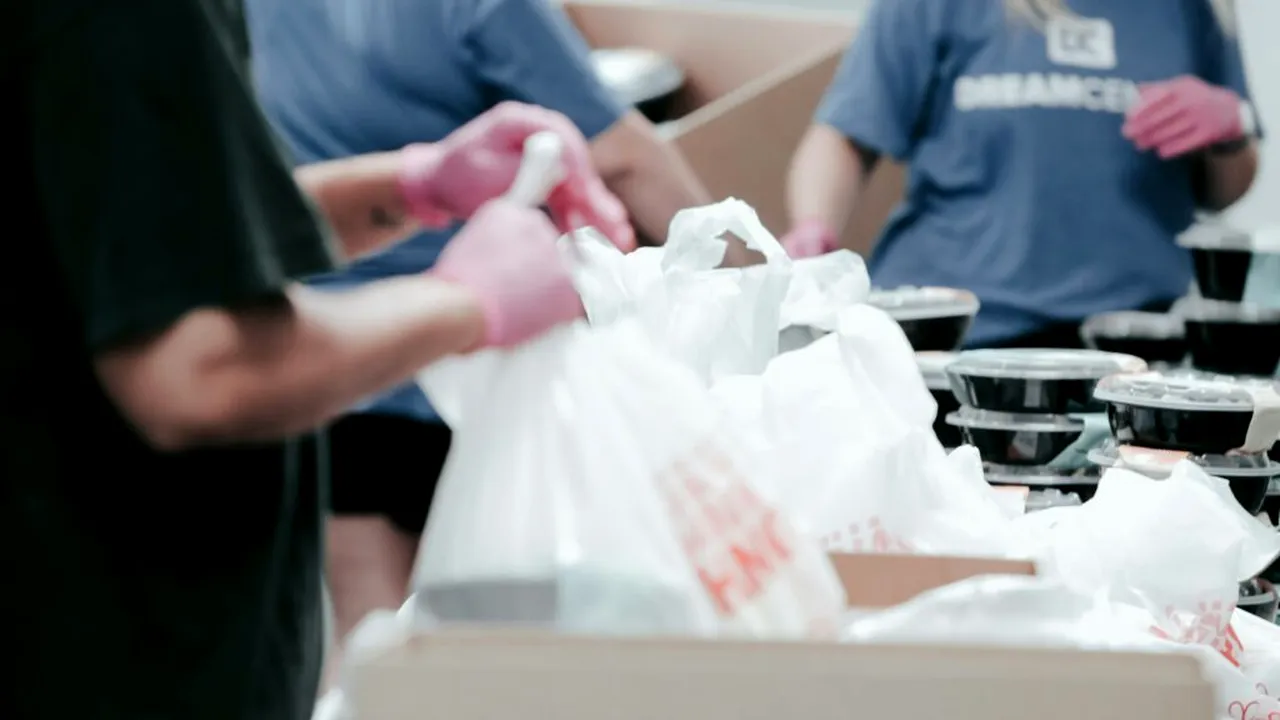 Primăria Sectorului 2 înființează Banca Locală de Alimente, cu bucătărie și cantină socială integrate. De când va fi funcțional serviciul