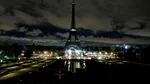 Cadou de proporții. Mai mulți tineri au construit o replică a Turnului Eiffel într-un sat