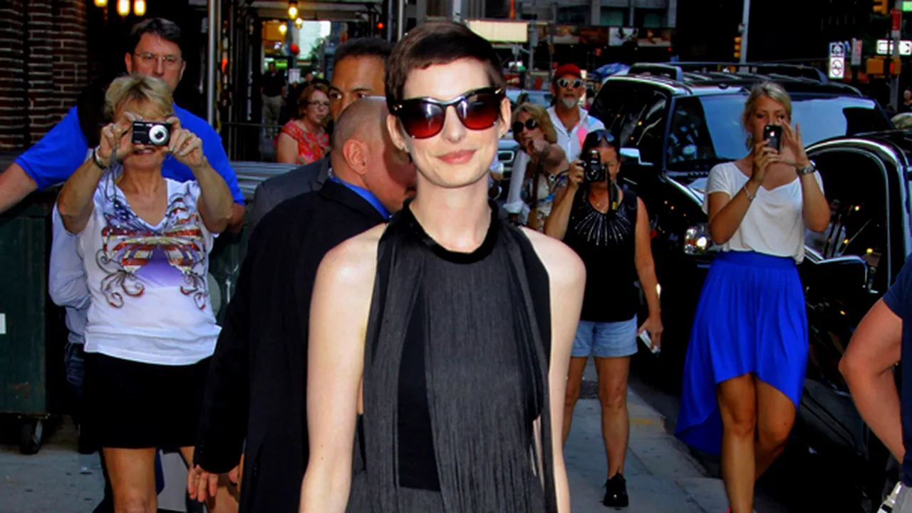 Anne Hathaway este însărcinată