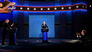 Trump, greu de potolit de către moderator. Acesta nu a reuşit să menţină controlul dezbaterii  prezidenţiale Trump-Biden