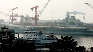 Primul portavion chinezesc, testat pe mare